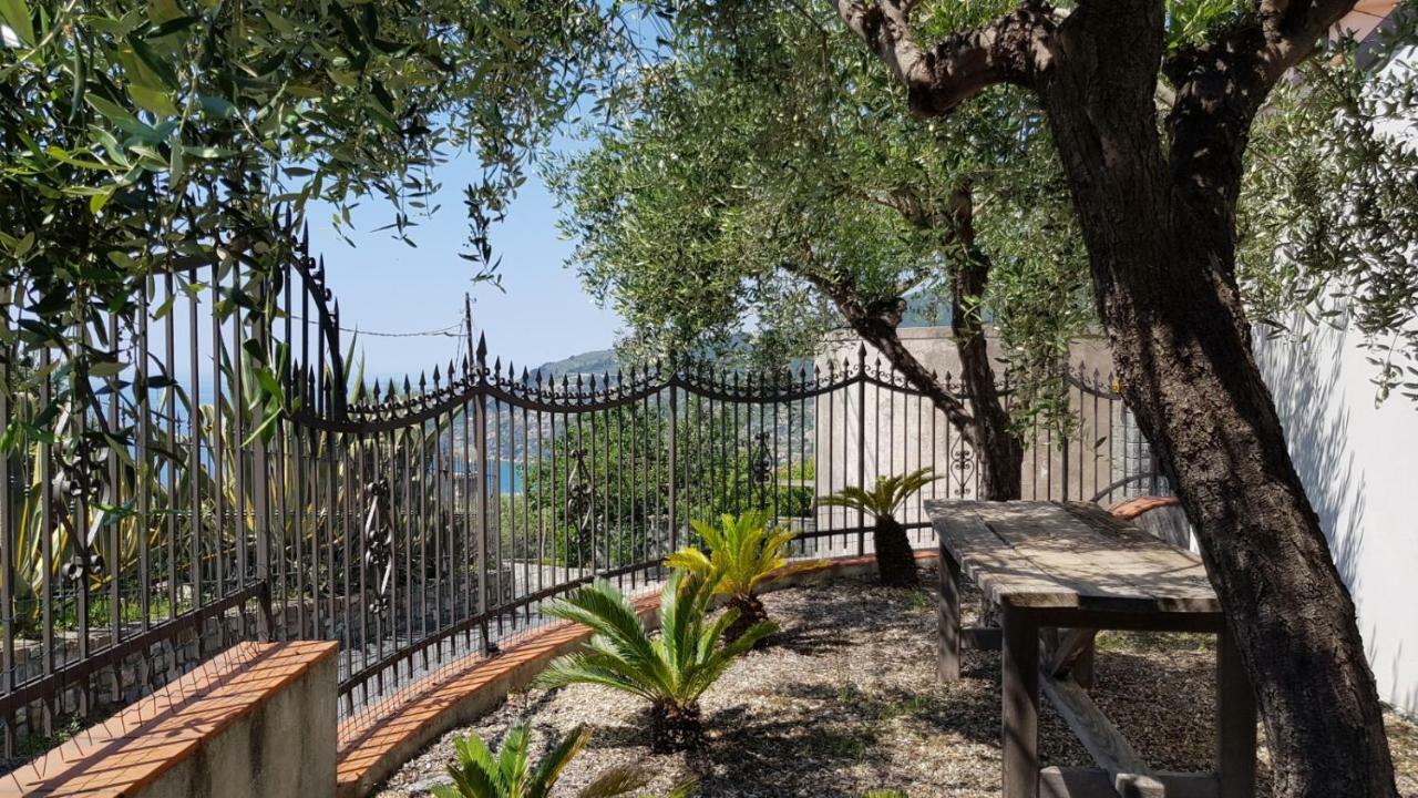 Piccola Casa Con Giardino Villa Sanremo Eksteriør bilde
